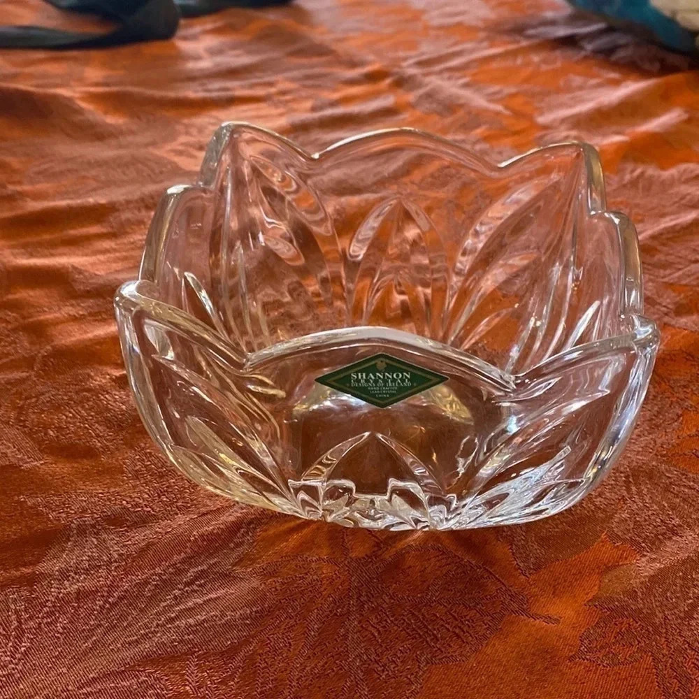 Shannon Designs of Ireland Lead Crystal Bowl
